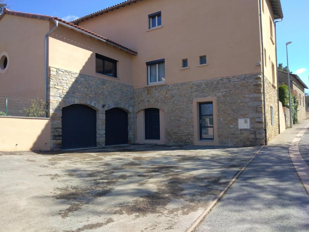 Studio Le Menascle Saint-Georges-de-Luzencon Bagian luar foto